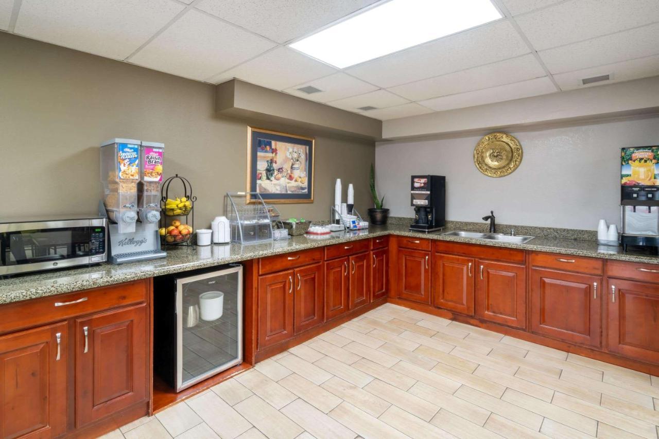 Super 8 By Wyndham Shepherdsville - Louisville South I65 Luaran gambar