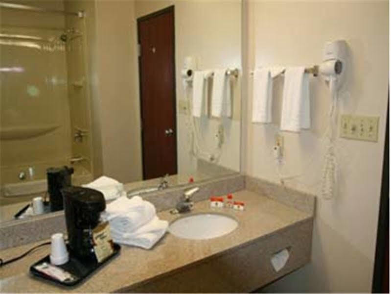 Super 8 By Wyndham Shepherdsville - Louisville South I65 Luaran gambar